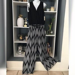 🛍PRICE DROP!🛍 Chiffon Overlay Wide Leg Jumpsuit